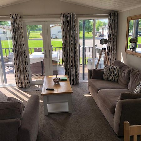 Bumblebee Lodge Tydd St. Giles Eksteriør bilde