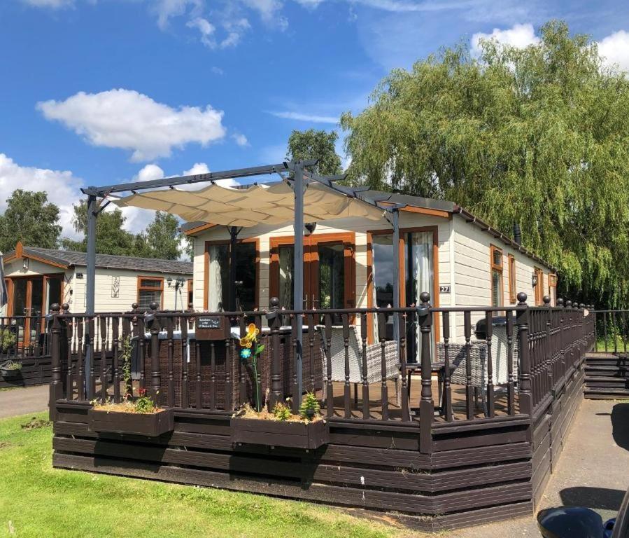 Bumblebee Lodge Tydd St. Giles Eksteriør bilde